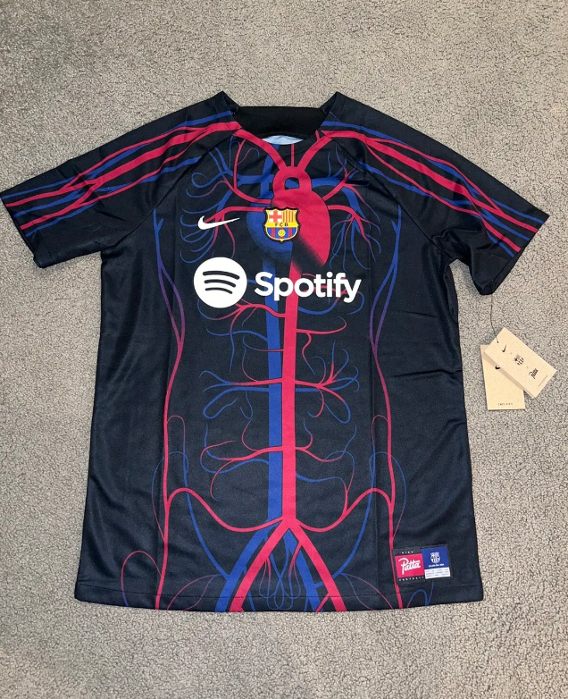 Barcelona Barca X Patta  ( heart and veins )Special edition